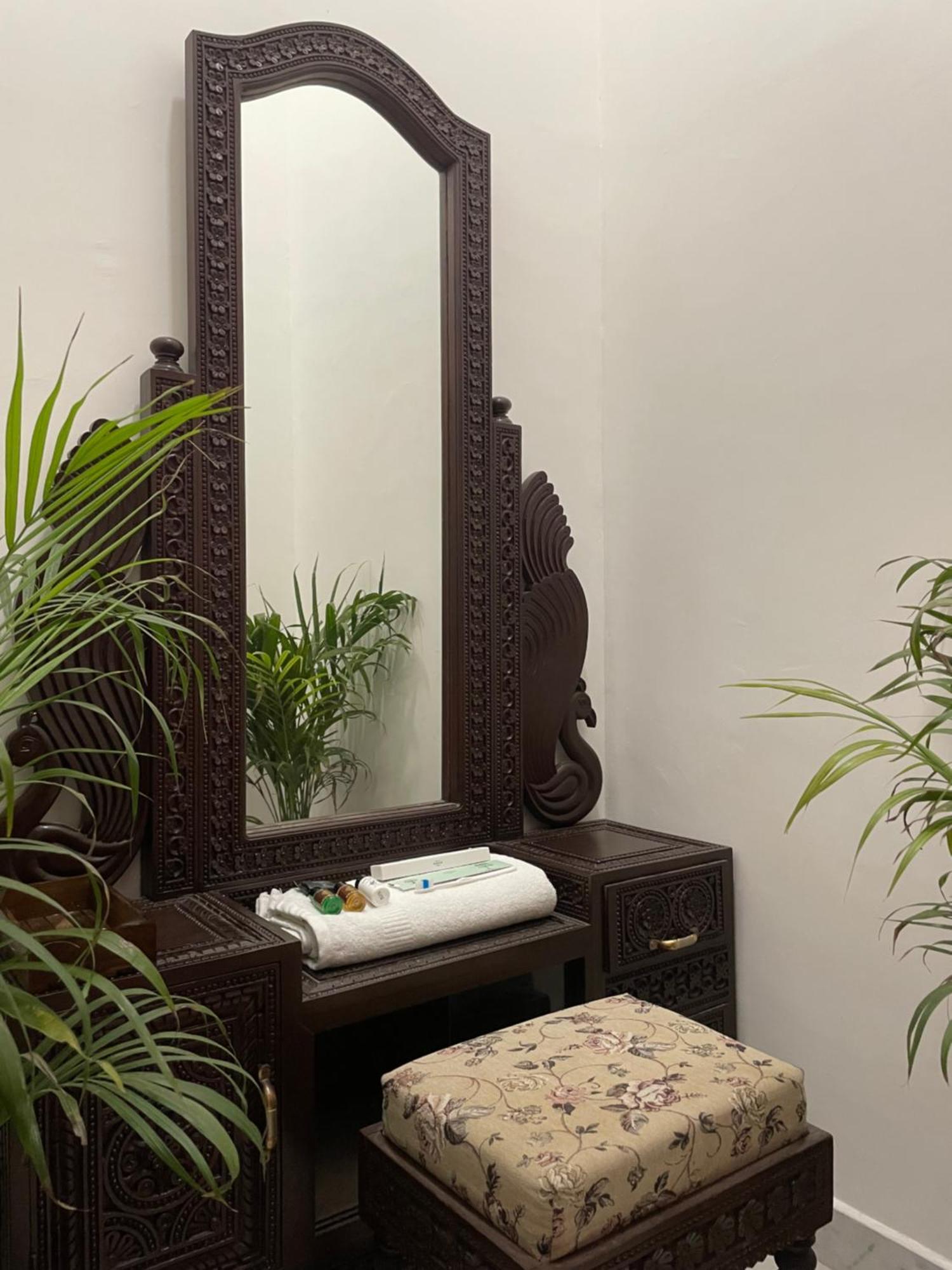 Karni Nivvas - Luxury Redefined Vila Udaipur Exterior foto